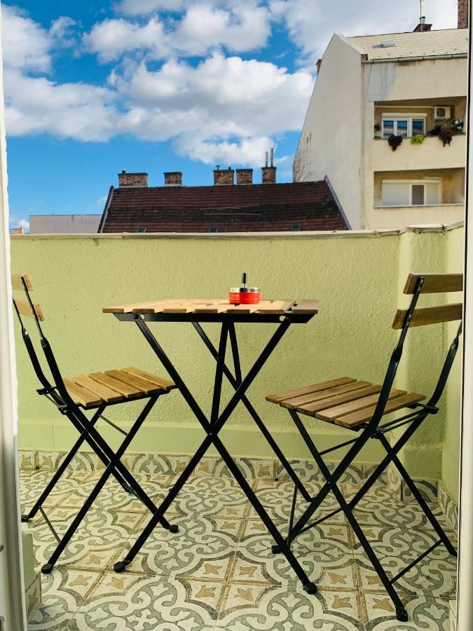 Margaret Boulevard - With Balcony *
