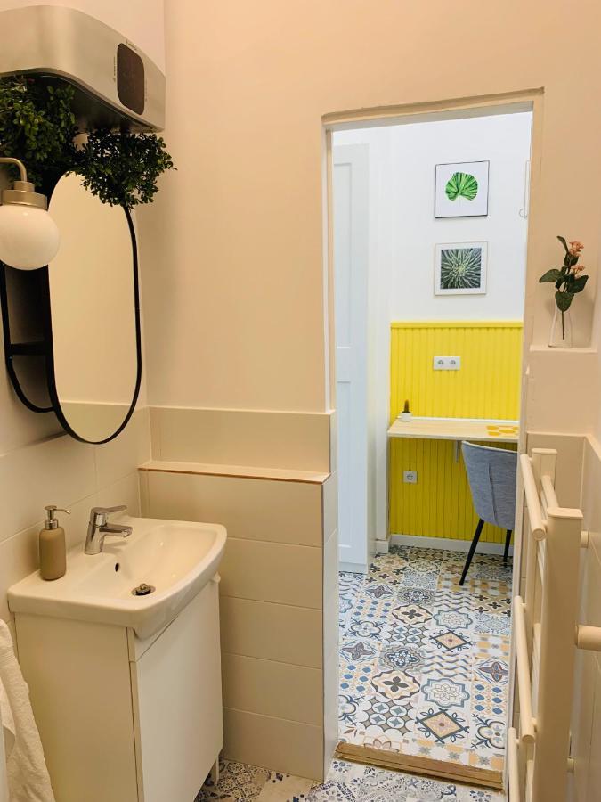 Margaret Boulevard - With Balcony Apartment Budapest